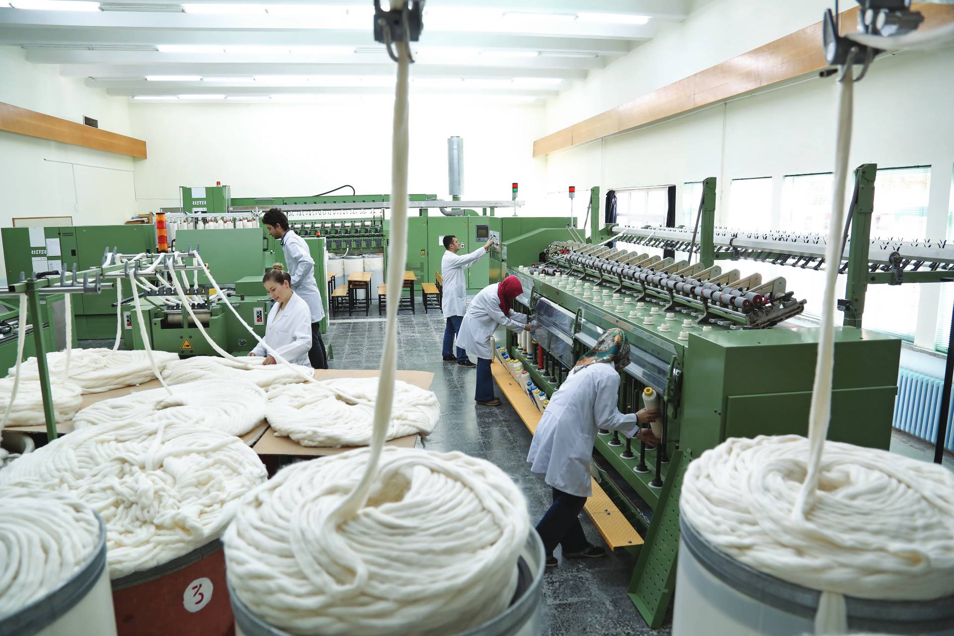 İplik ve tekstil üretim makineleri